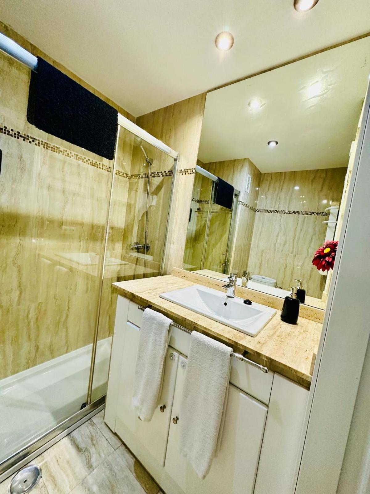 Turistico Pizarro Appartement Mérida